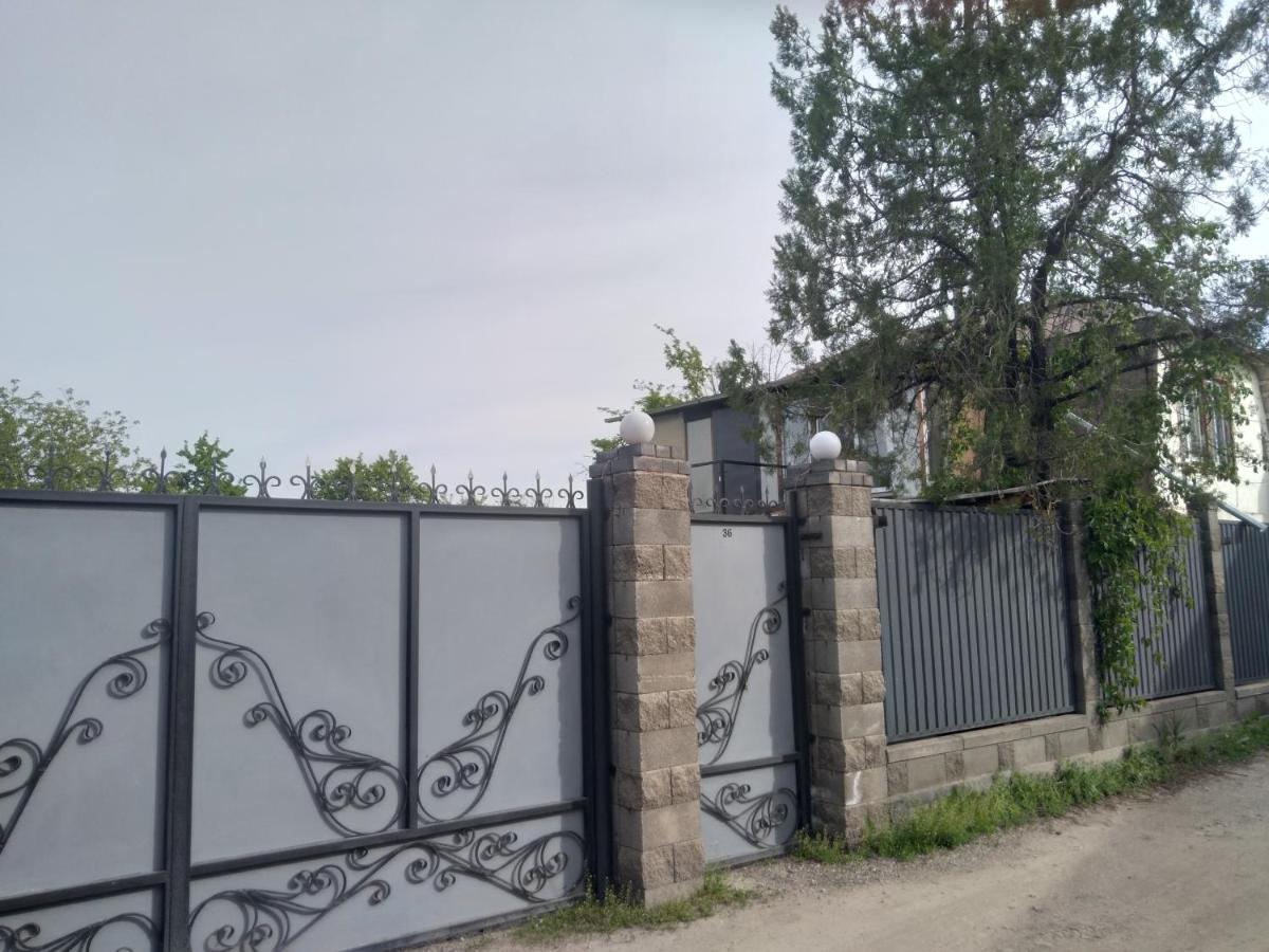 Уютный Ночлег Иссыкские Курганы Rahat Exterior foto